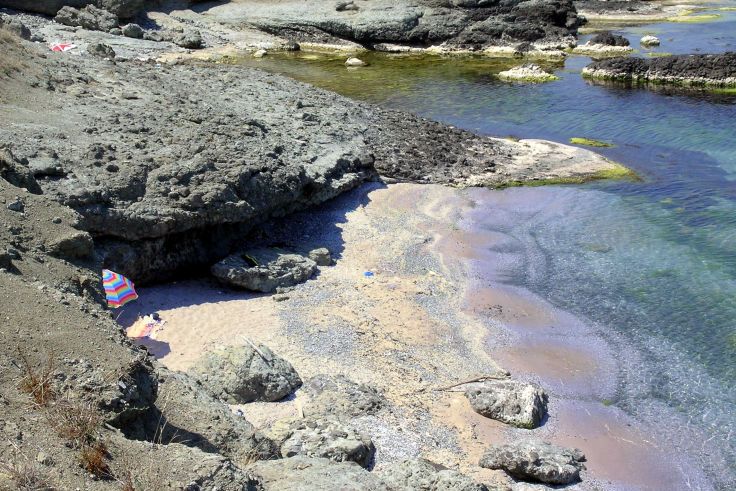 3 minutos a pie, elegir su cala aislada